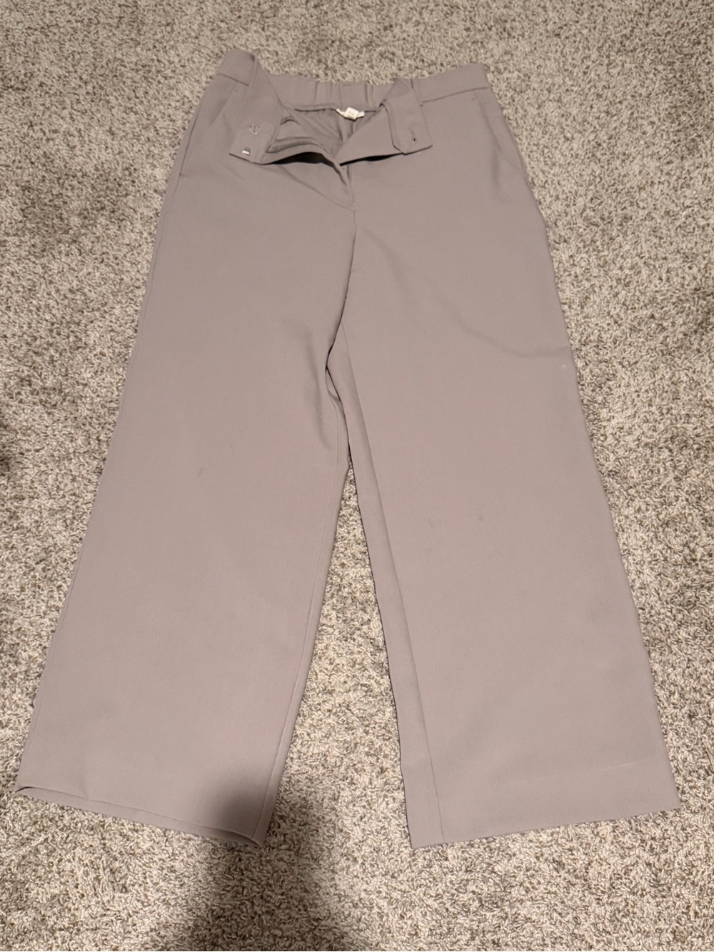 a.n.a Wide-Leg Trousers in Light Taupe